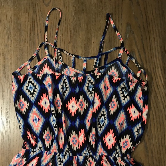 Multicolor pattern romper - Picture 6 of 7